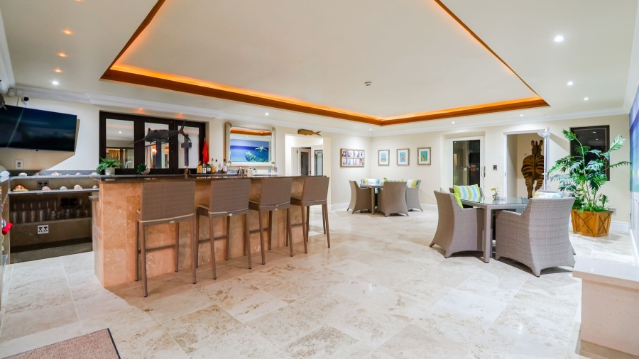 6 Bedroom Property for Sale in Myoli Beach Western Cape